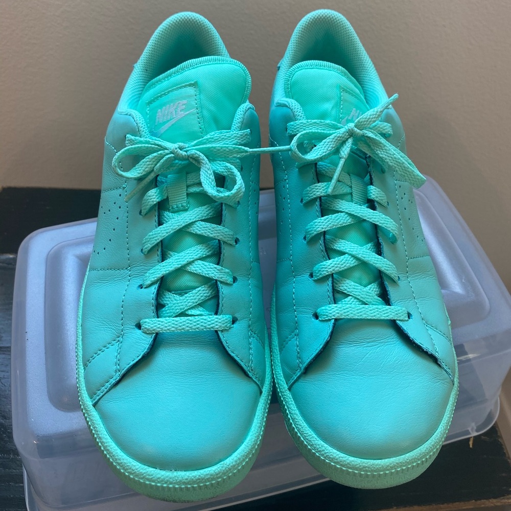 Mint Green NIKE SB Blazers